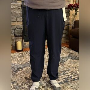 Women’s Lululemon sweatpants navy blue. Size 12.